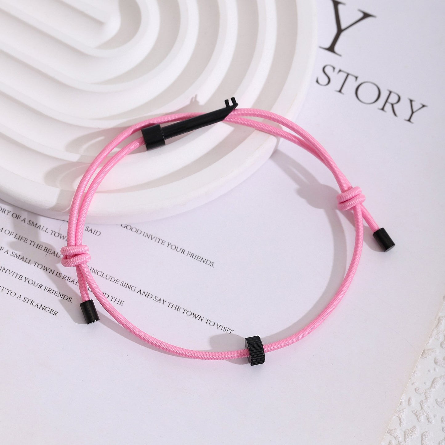 š„Survival Wrist Strap-Survival Bracelet- Emergency Glass Breaker